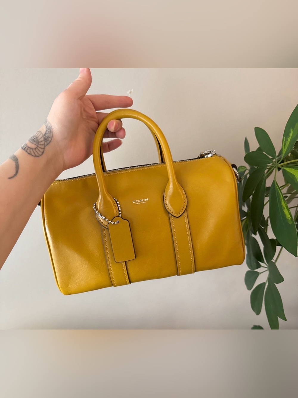 Coach compass 25 honeycomb yellow bag